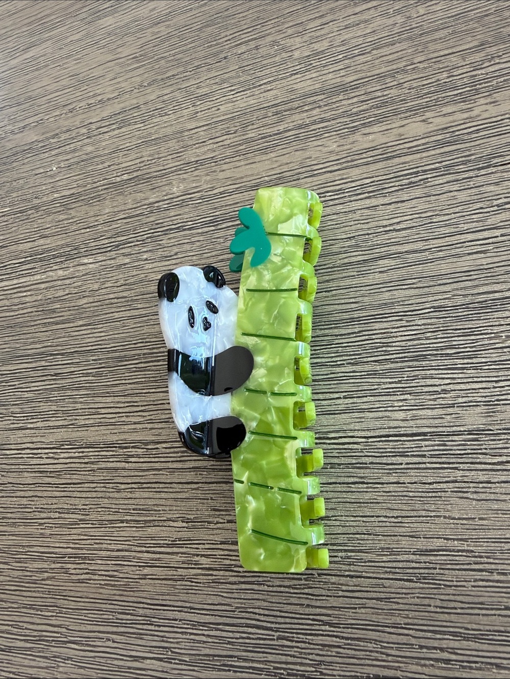 Panda Bamboo Green Claw Hair Clip